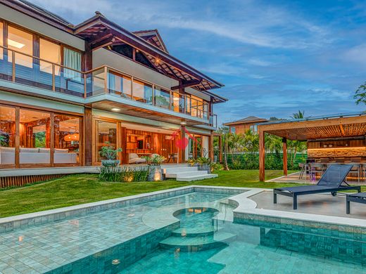 Luxe woning in Praia do Forte, Mata de São João