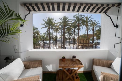 Alicante, アリカンテのアパートメント