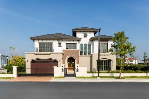 Apartment in Pathum Thani, Changwat Pathum Thani