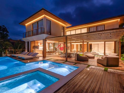 Элитный дом, Praia do Forte, Mata de São João