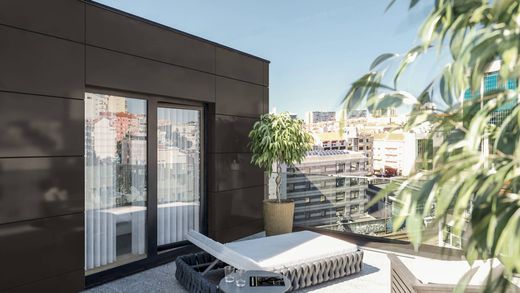 Apartment / Etagenwohnung in Avenidas Novas, Lisbon