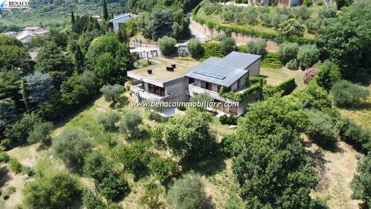 Villa in Caprino Veronese, Provincia di Verona