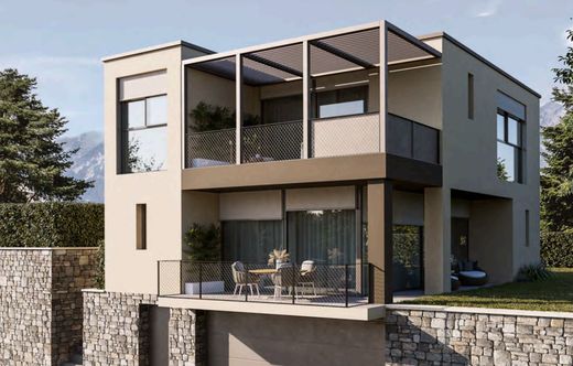 Twee-onder-een-kapwoning in Menaggio, Provincia di Como