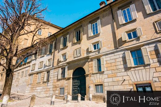 ‏דירה ב  Bergamo, Provincia di Bergamo