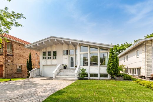 Detached House in Montreal, City of Montréal