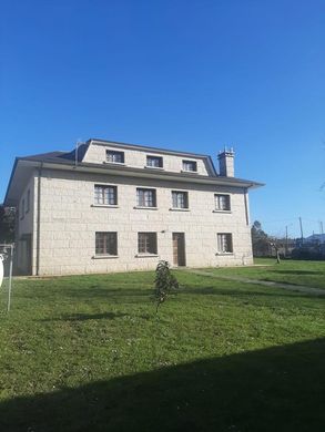 Chalet a Narón, Provincia da Coruña