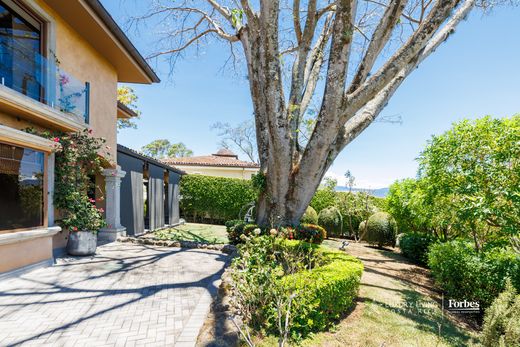 Detached House in Escazú, Provincia de San José