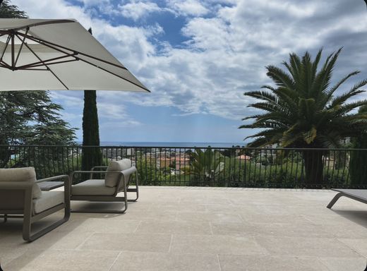 ‏וילה ב  Roquebrune-Cap-Martin, Alpes-Maritimes