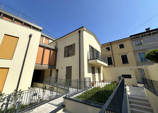 Apartment in Verona, Provincia di Verona