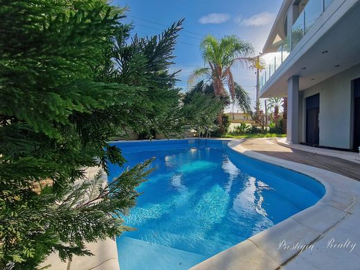 Detached House in Vári, Nomarchía Anatolikís Attikís