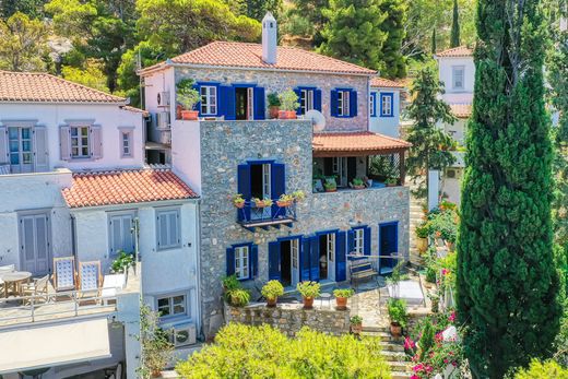 Detached House in Hydra, Nomós Piraiós