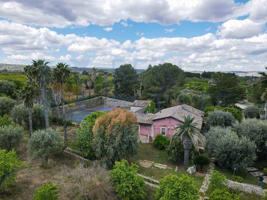 Villa in Syracuse, Sicily