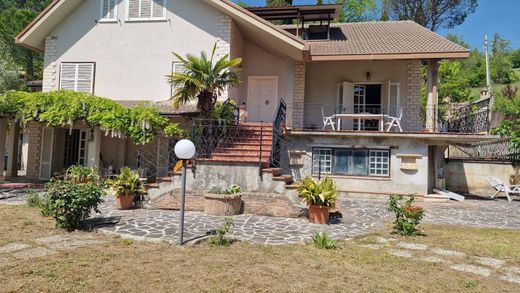 Villa in Teramo, Provincia di Teramo