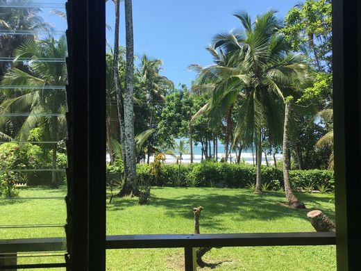 Villa en Cahuita, Talamanca