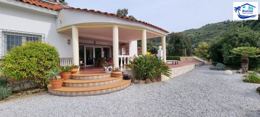 Chalet en Sayalonga, Málaga