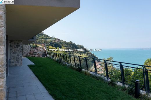 Apartment in Torri del Benaco, Provincia di Verona