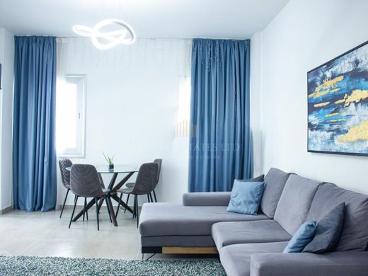 Apartment / Etagenwohnung in Neapoli, Lemesós