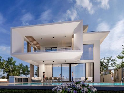 Luxury home in Ágios Athanásios, Limassol District
