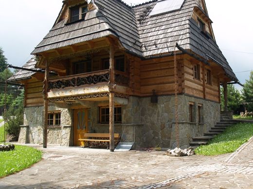 Zakopane, Powiat tatrzańskiの高級住宅