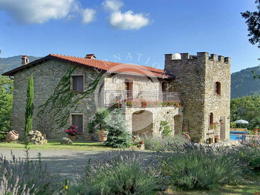 Country House in Licciana Nardi, Provincia di Massa-Carrara