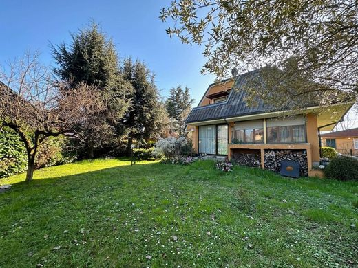 Villa en Brugherio, Provincia di Monza e della Brianza