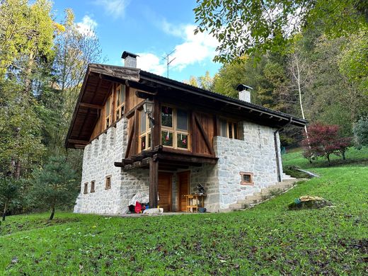 Villa Giustino, Trento ilçesinde