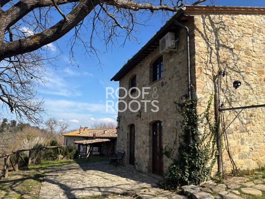 Ρουστίκ ή Αγροικίες σε Casole d'Elsa, Provincia di Siena