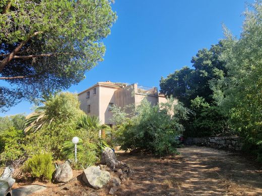Villa in Solenzara, South Corsica