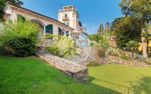 Rapallo, Provincia di Genovaのアパートメント