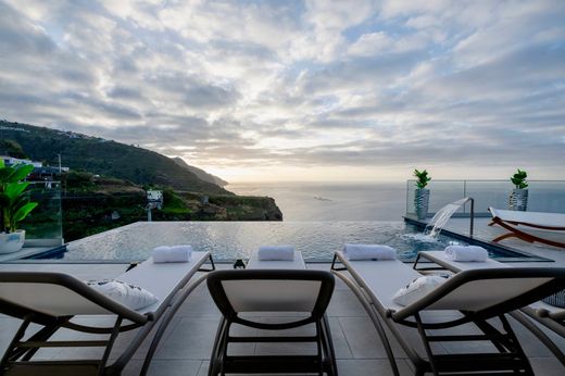 Luxus-Haus in Calheta, Madeira