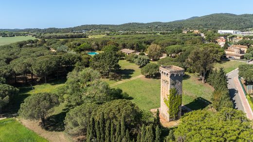 Luxus-Haus in Mont-ras, Provinz Girona