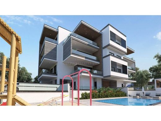 Apartment / Etagenwohnung in Germasógeia, Limassol District