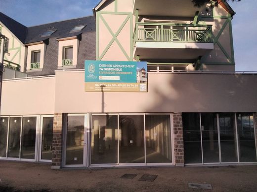 Apartment in Sables-d'Or-les-Pins, Côtes-d'Armor