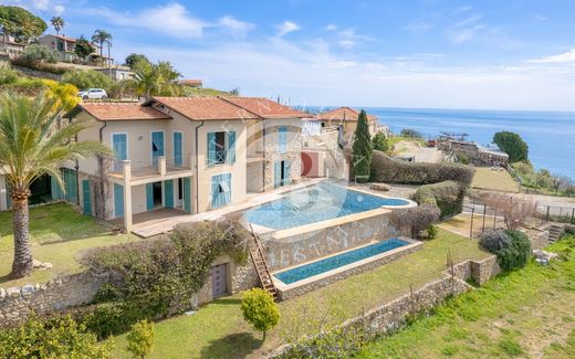 Villa en Vente à Bordighera