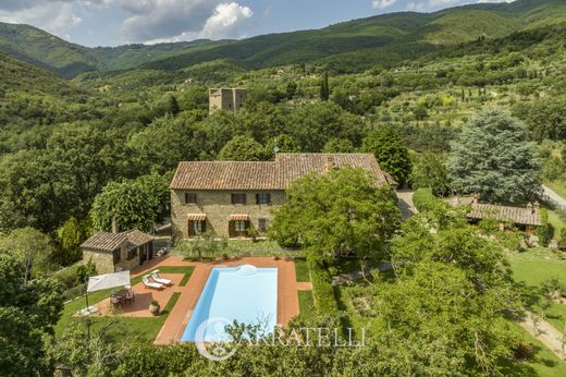 Country House in Mercatale, Province of Arezzo