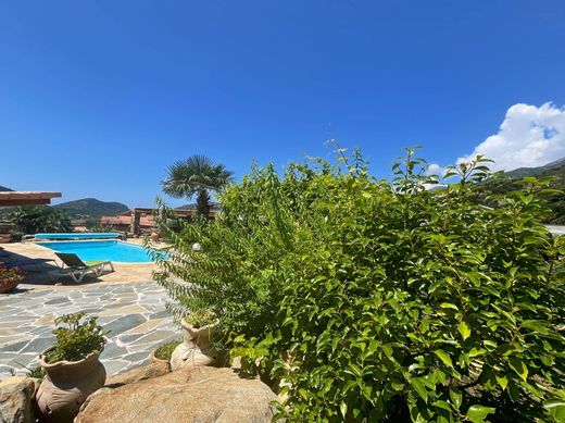 Villa a Patrimonio, Corsica settentrionale