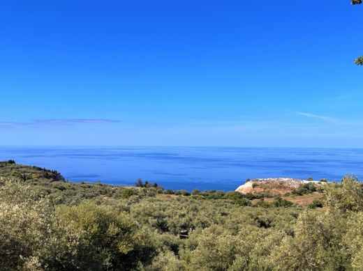 地皮  Lefkáda, Lefkada