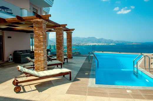 Villa in Aghios Nikolaos, Nomós Lasithíou