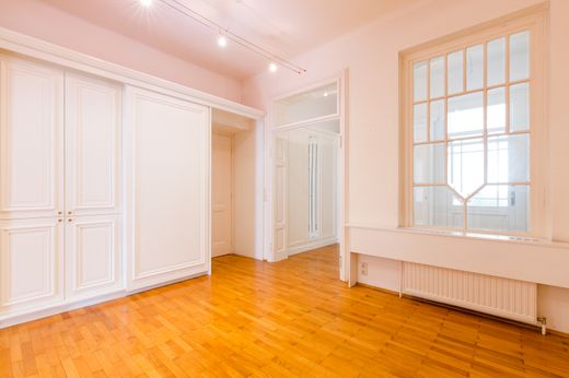 Apartment in Baden bei Wien, Politischer Bezirk Baden
