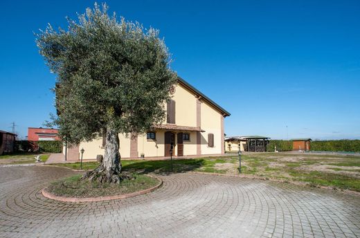 Twee-onder-een-kapwoning in Castelfranco Emilia, Provincia di Modena