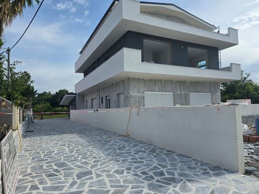 Komplex apartman Preveze, Nomós Prevézis