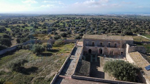 Ragusa, シチリアのカントリー風またはファームハウス