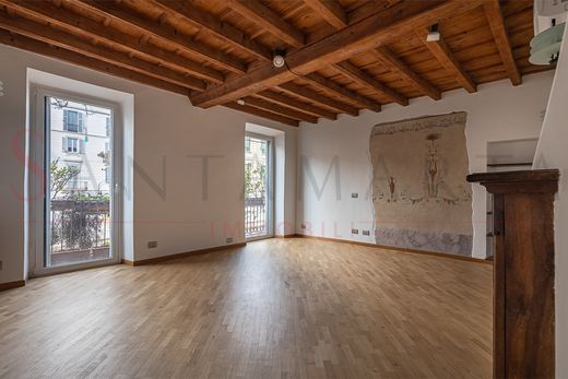 Appartamento a Milano, Lombardia