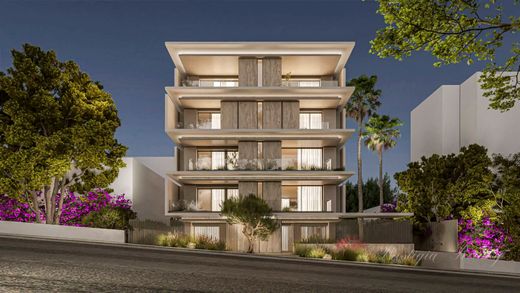 Piso / Apartamento en Várkiza, Nomarchía Anatolikís Attikís