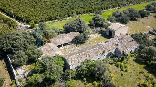 ‏בתי כפר ב  Rosolini, Provincia di Siracusa