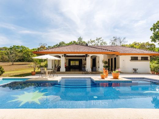 Βίλα σε Hacienda Vieja, Orotina