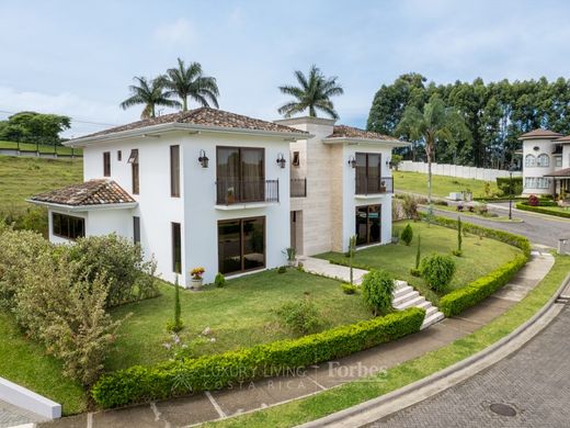 Lüks ev Tres Ríos, La Unión