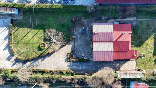 Detached House in Ioannina, Nomós Ioannínon