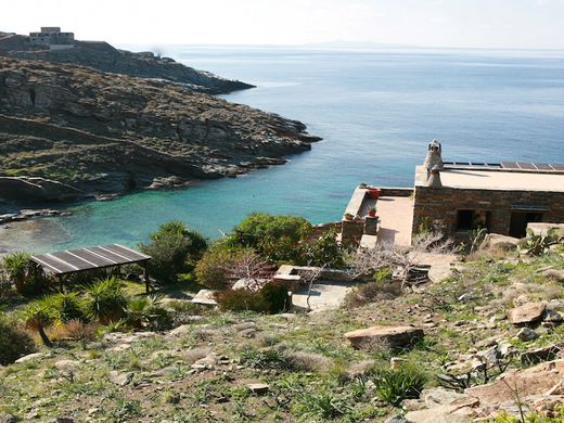 Villa a Kea, Nomós Kykládon