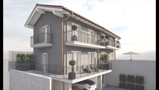 Semidetached House in Baveno, Verbania